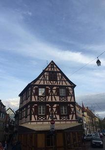 法兰西小镇 第五季,时光流转，情谊依旧